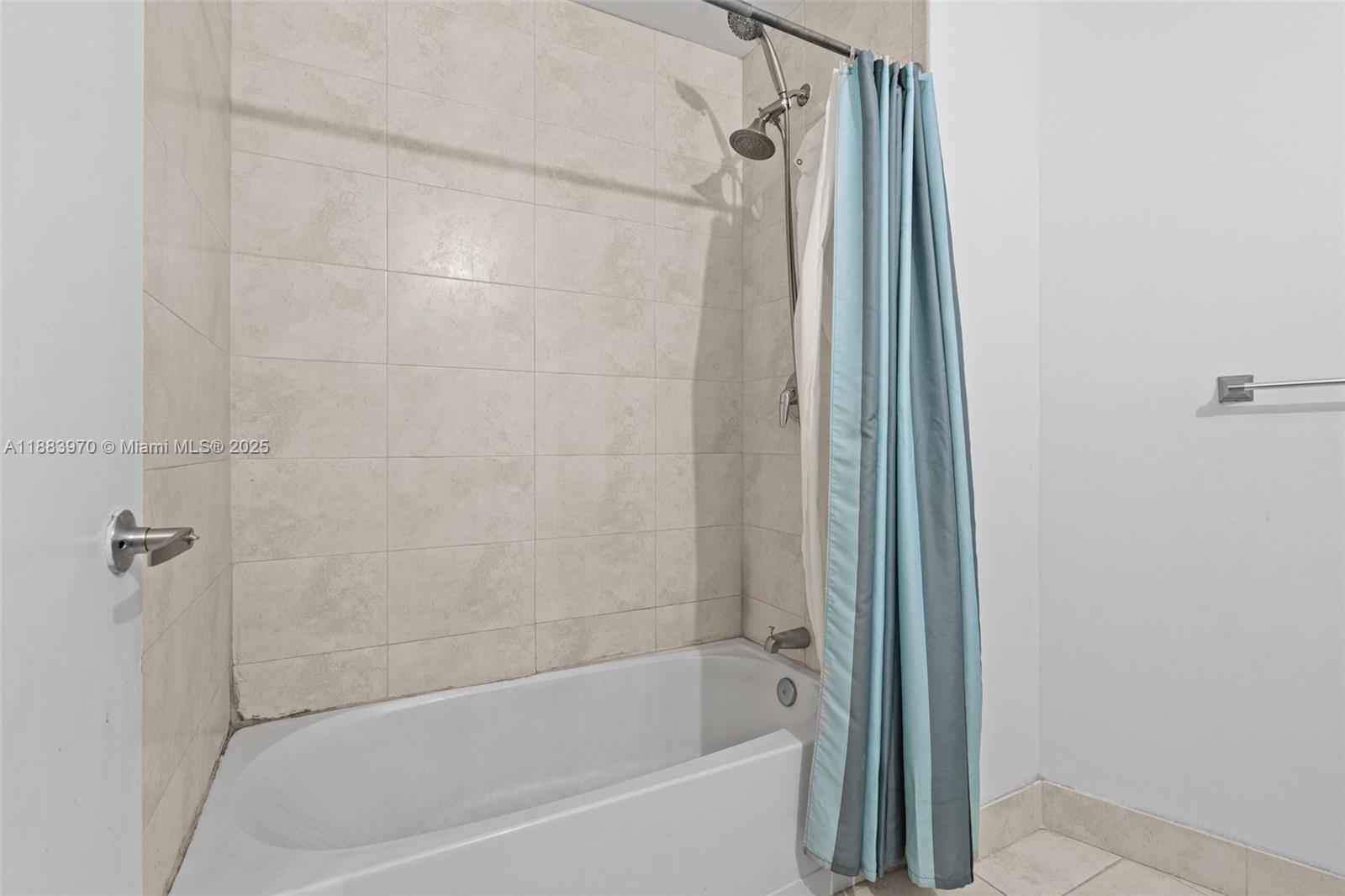 QUANTUM ON THE BAY CONDO - Residential