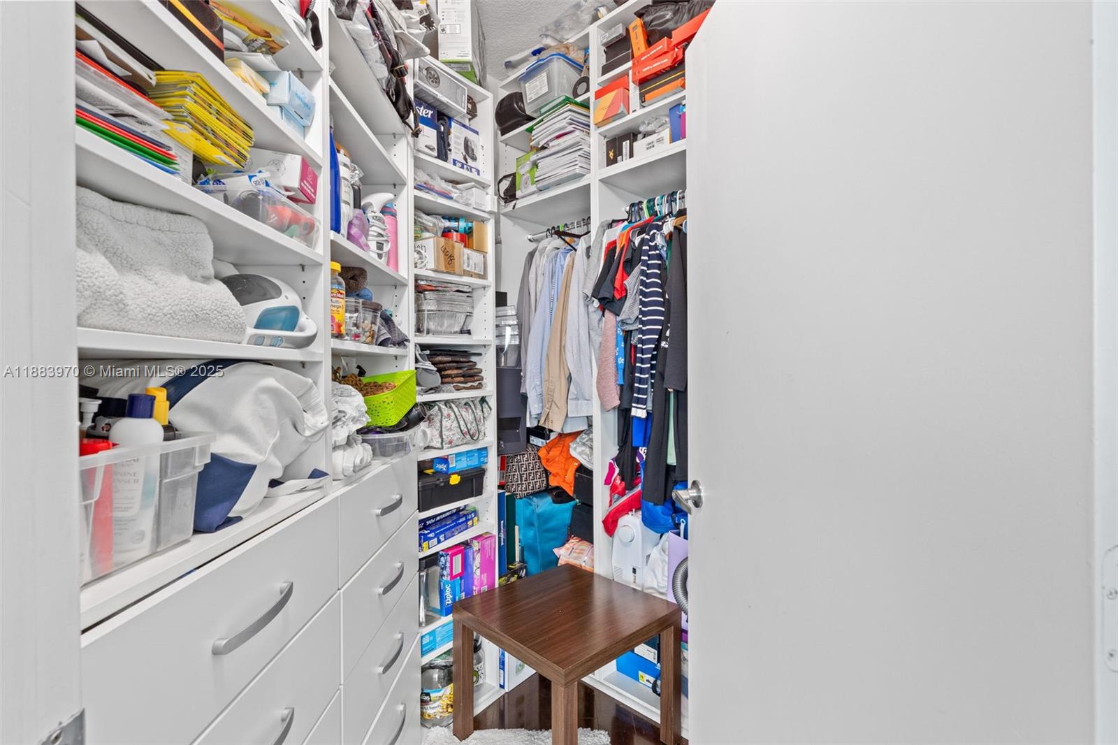 QUANTUM ON THE BAY CONDO - Residential