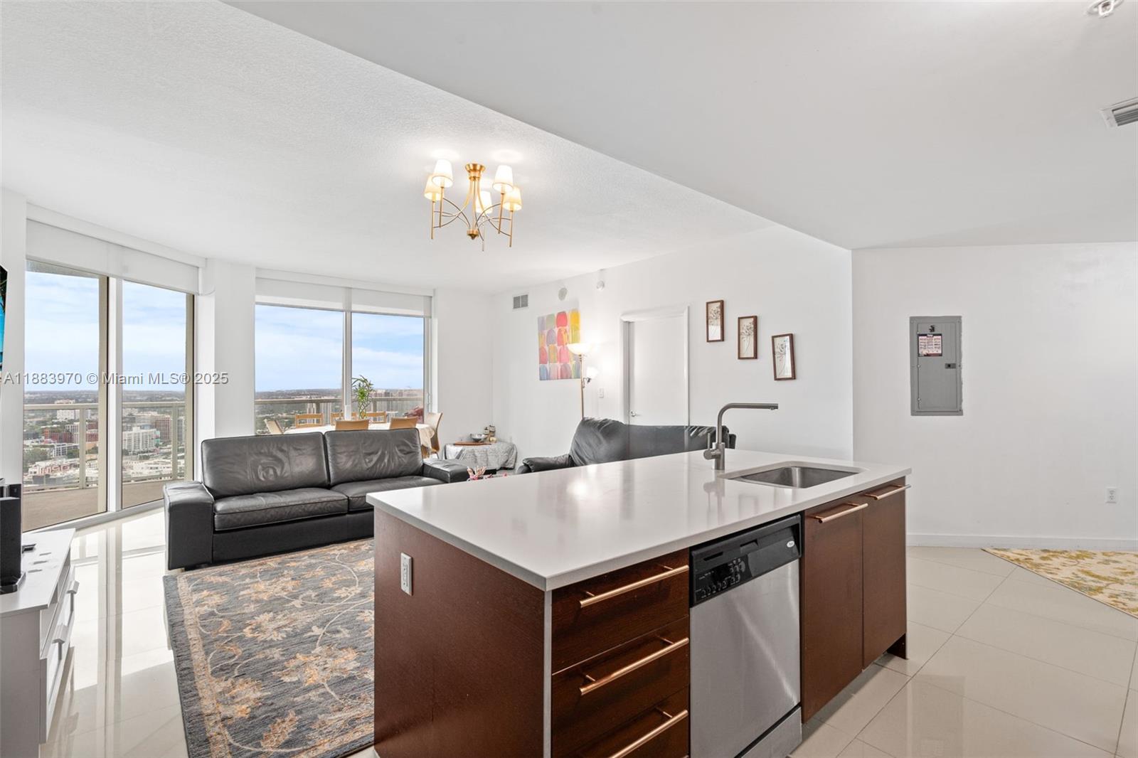 QUANTUM ON THE BAY CONDO - Residential