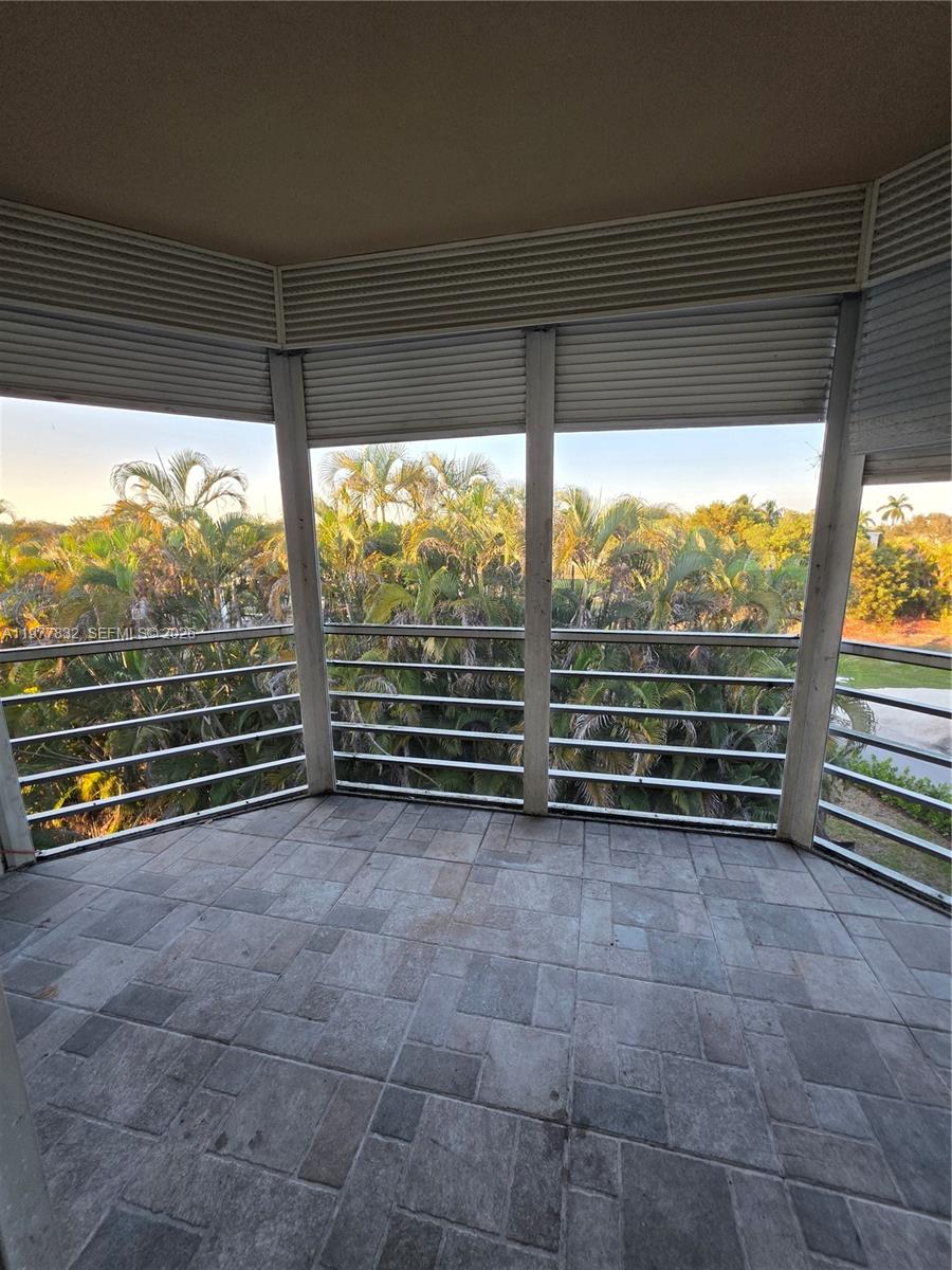 ROLLING GREEN CONDO E - Residential Lease