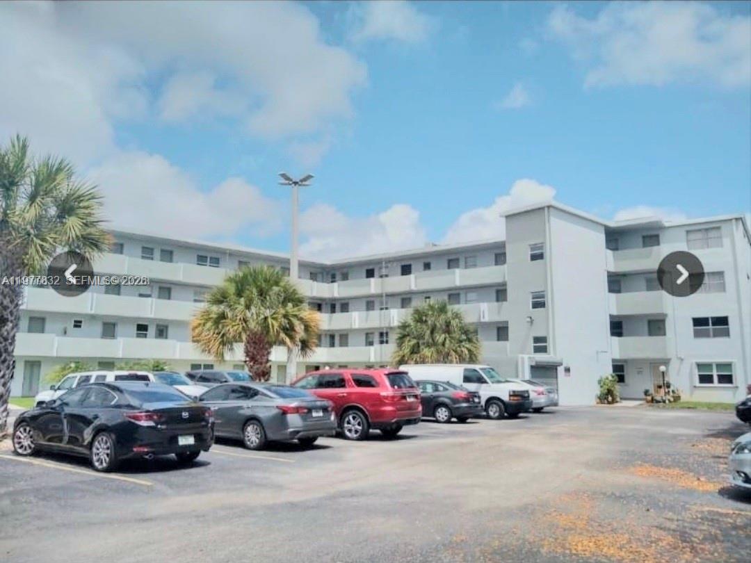 ROLLING GREEN CONDO E - Residential Lease