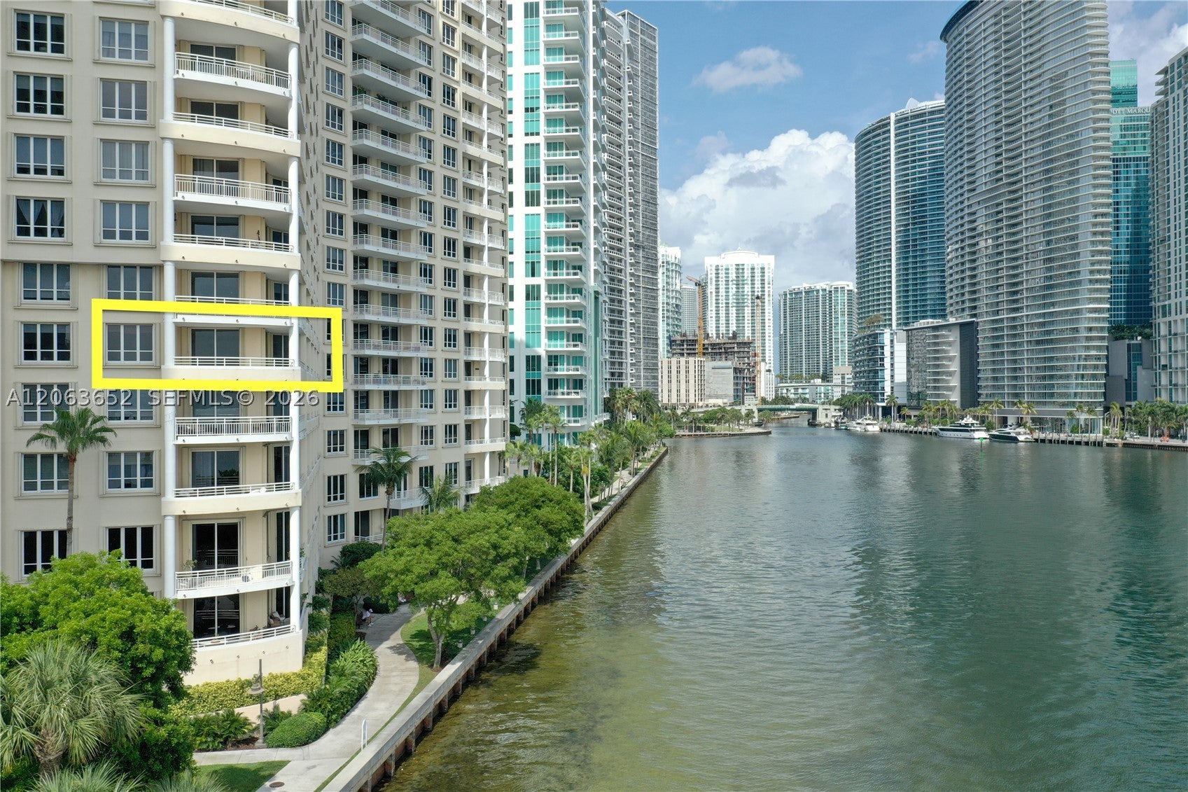 888 Brickell Key Dr 512