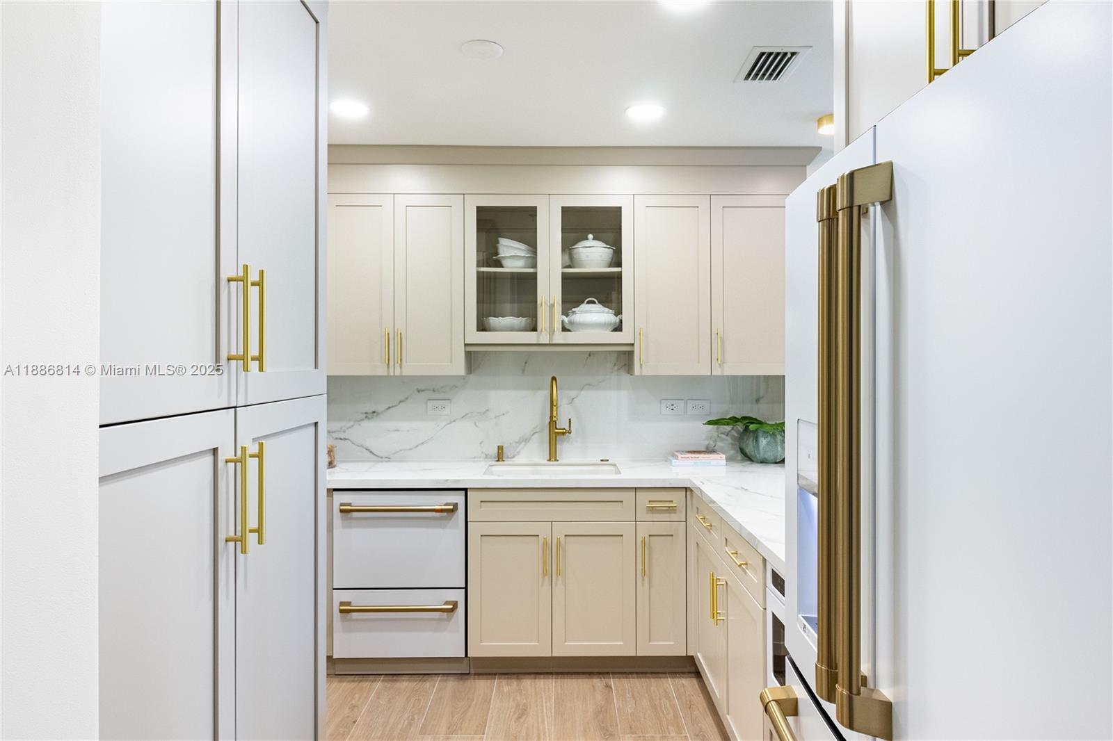 GABLES ON THE GREEN CONDO - Residential