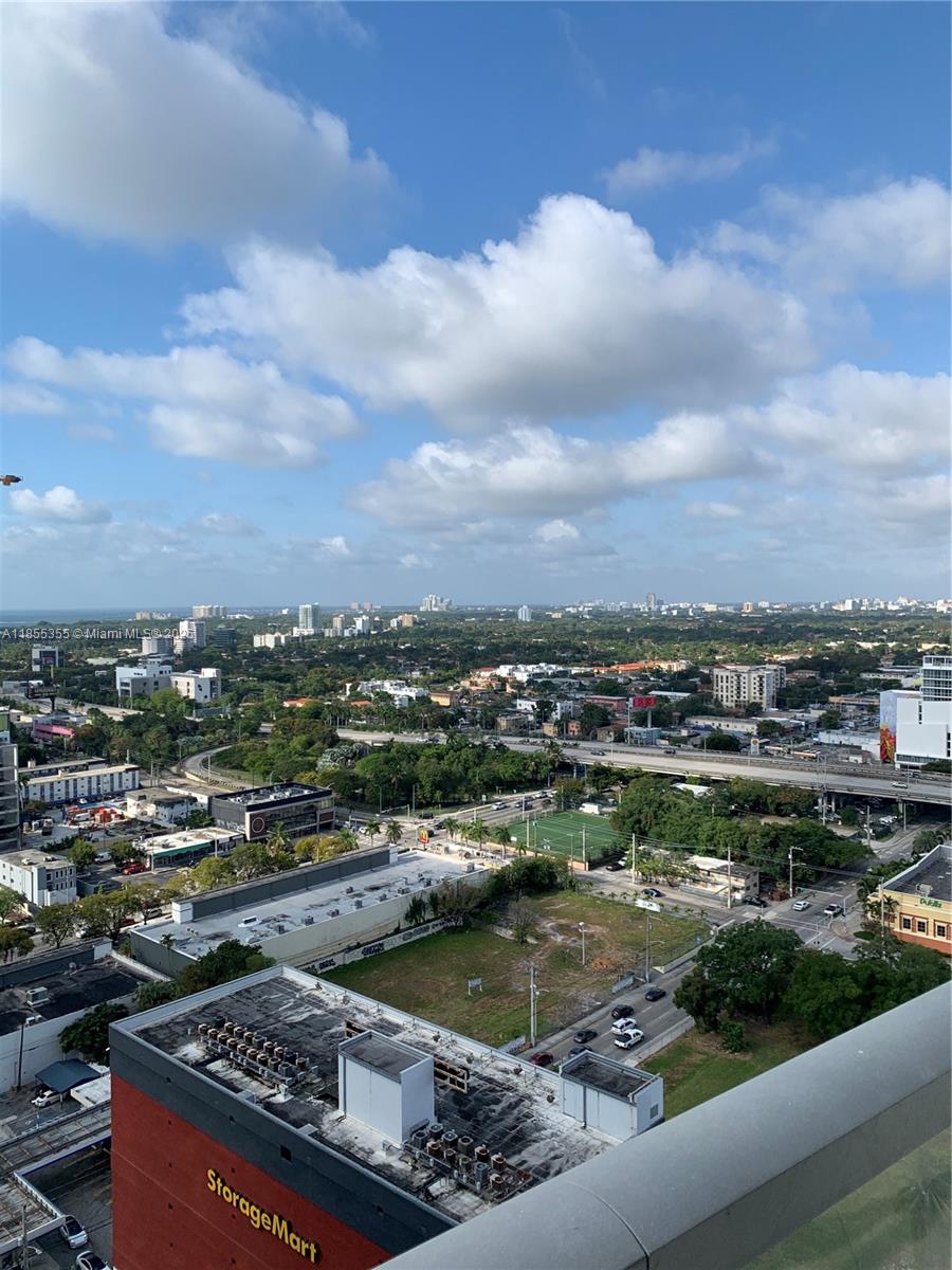 LATITUDE ON THE RIVER CON - Residential