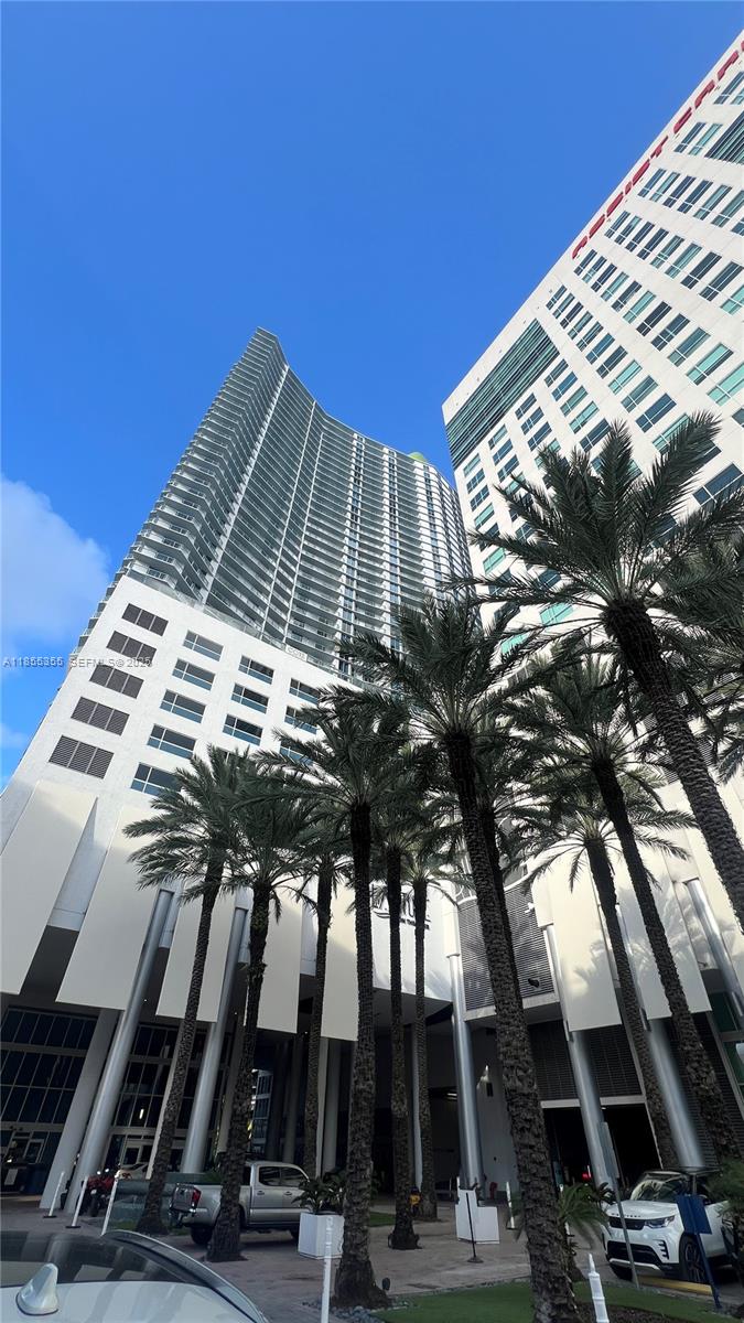 LATITUDE ON THE RIVER CON - Residential