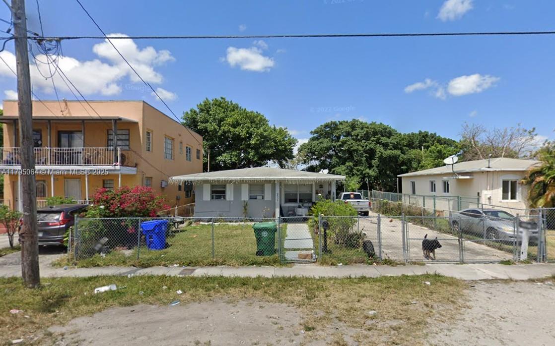 MELROSE HEIGHTS - Residential Income