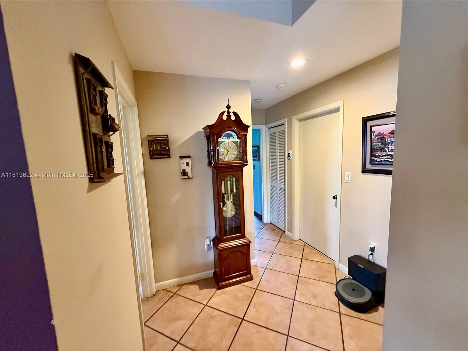 DORAL DUNES 1ST ADDN - Residential Lease