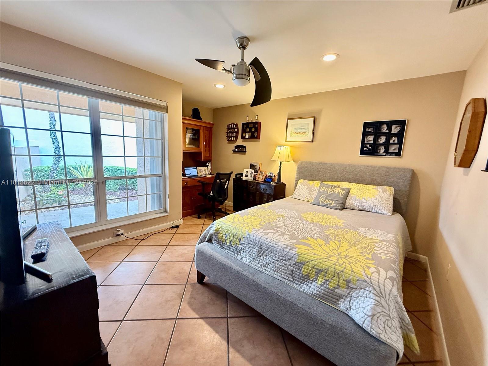 DORAL DUNES 1ST ADDN - Residential Lease