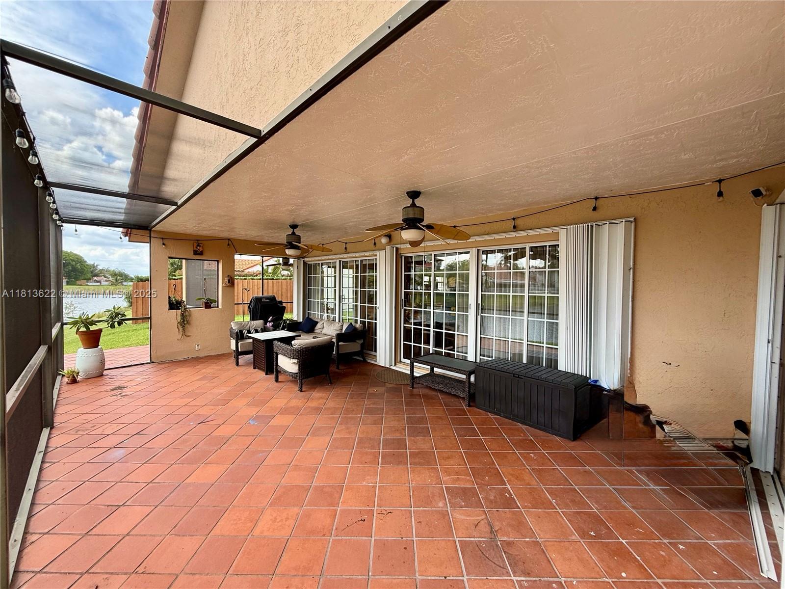 DORAL DUNES 1ST ADDN - Residential Lease