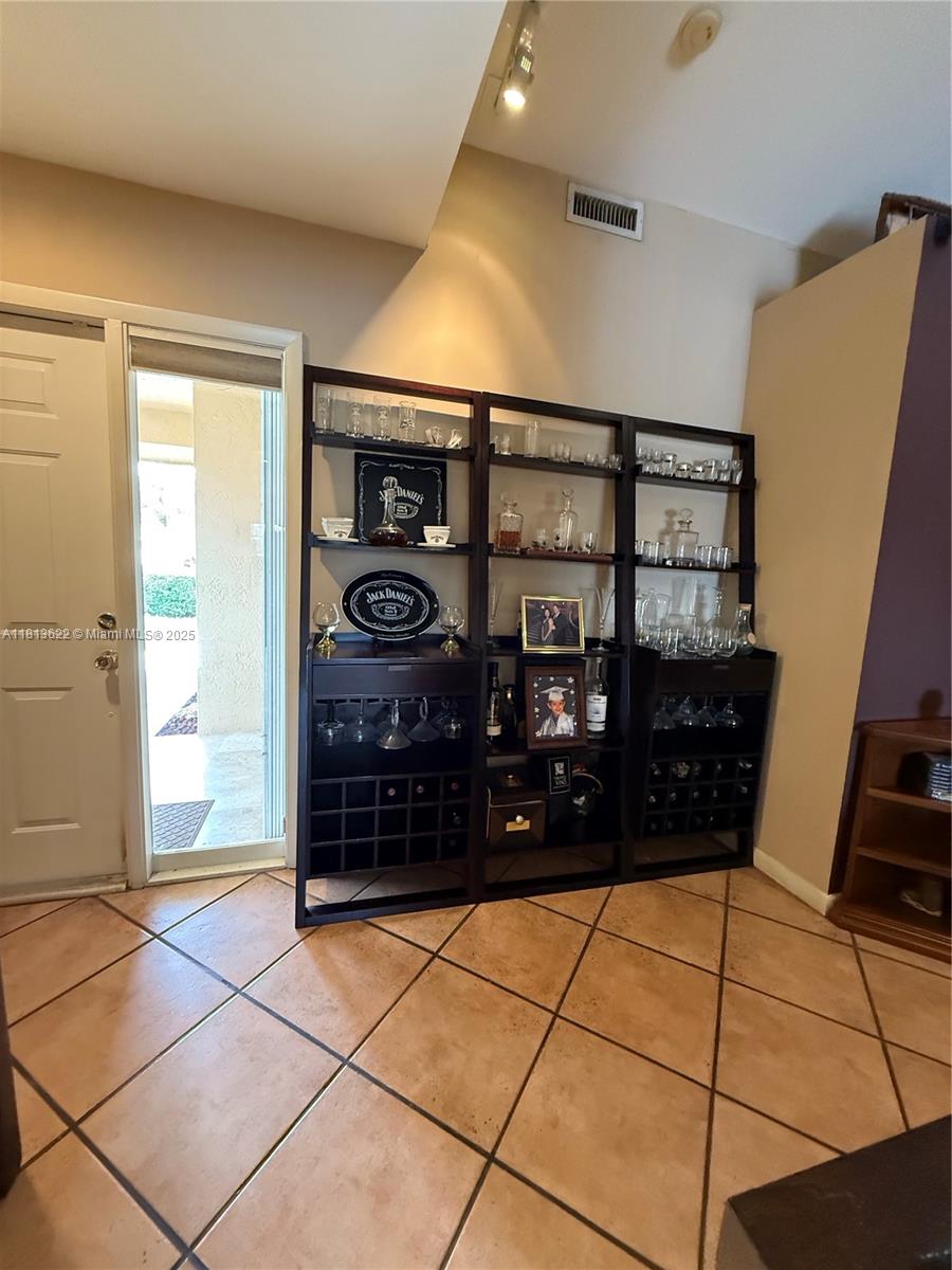 DORAL DUNES 1ST ADDN - Residential Lease