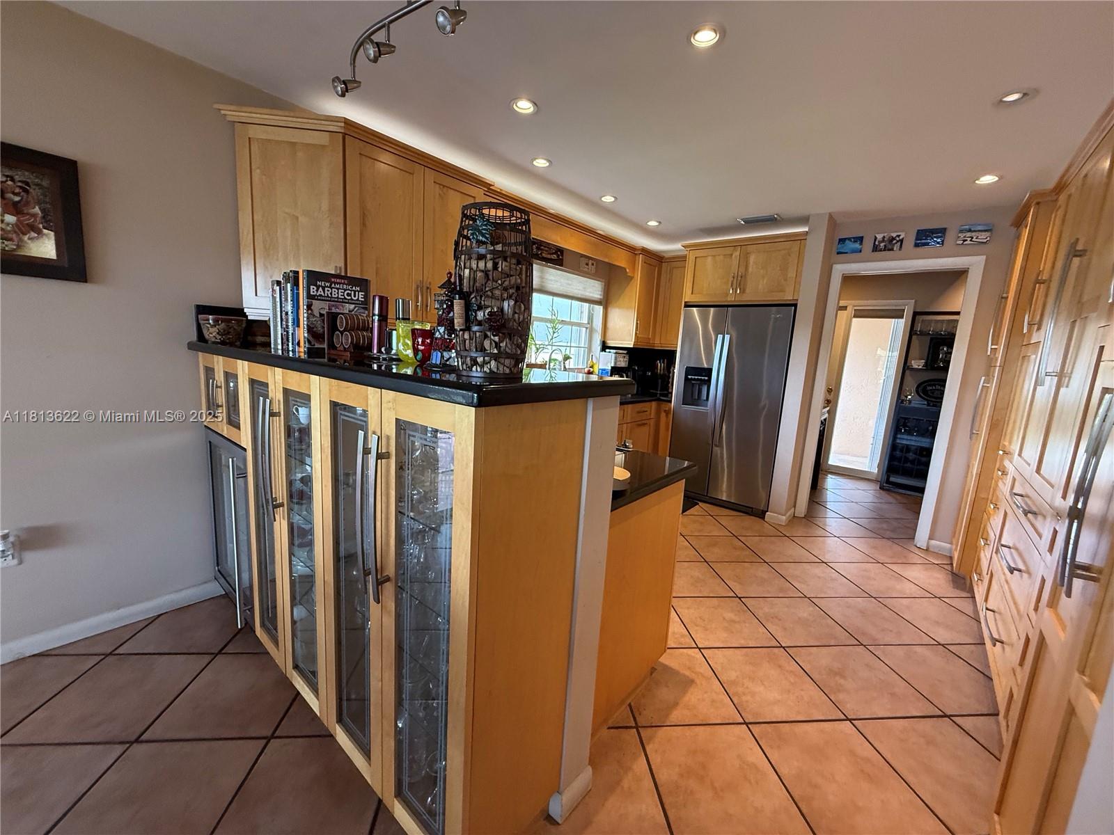 DORAL DUNES 1ST ADDN - Residential Lease
