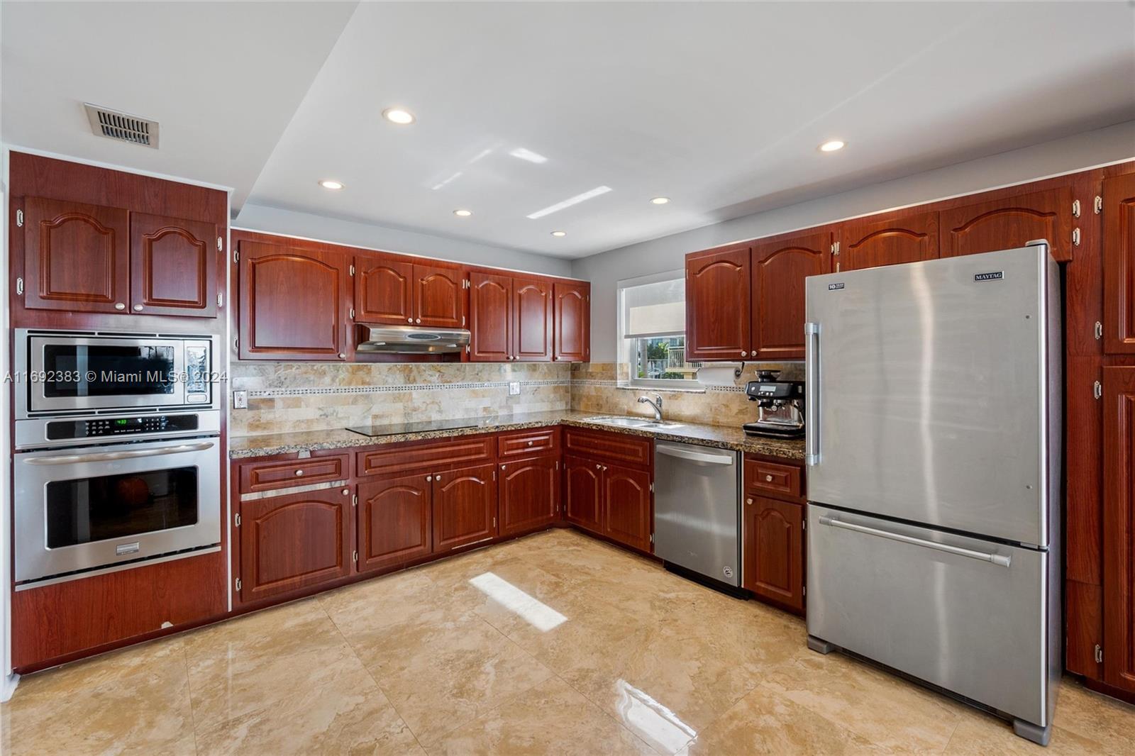 MONTEGO CLUB CONDO - Residential