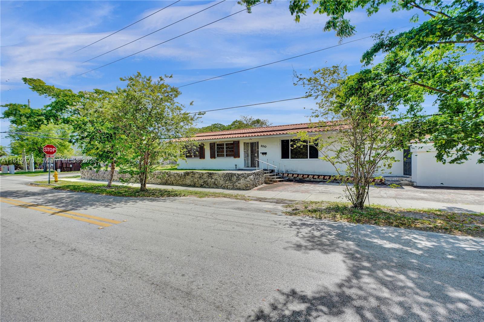 100 NW 23rd Ave, Miami, FL, 33125/$649,995 3 100 NW 23rd Ave