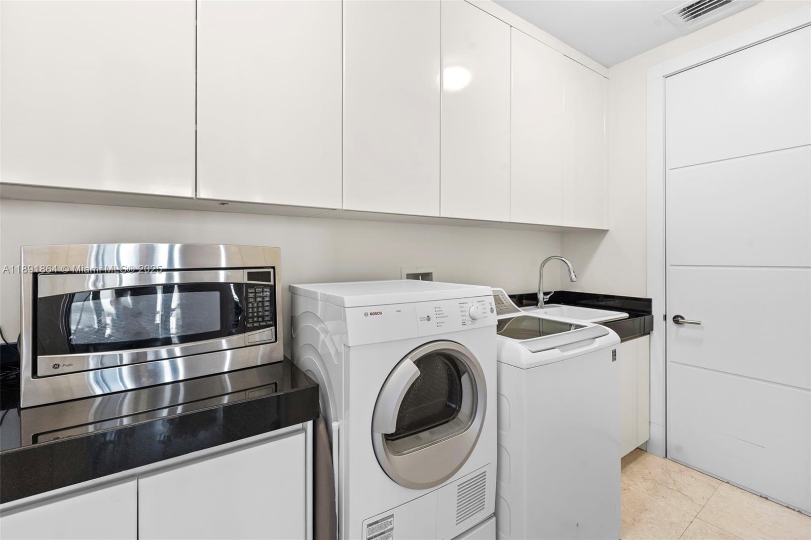 BAL HARBOUR NORTH SOUTH C - Residential