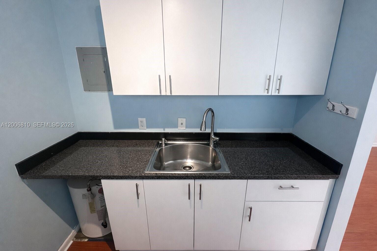 3547 SW 24th St Studio