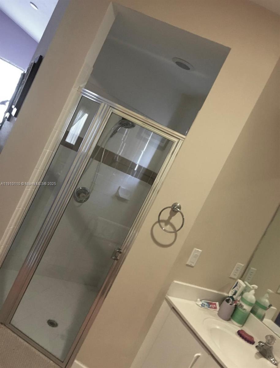 SHORES AT KEYS GATE - Residential