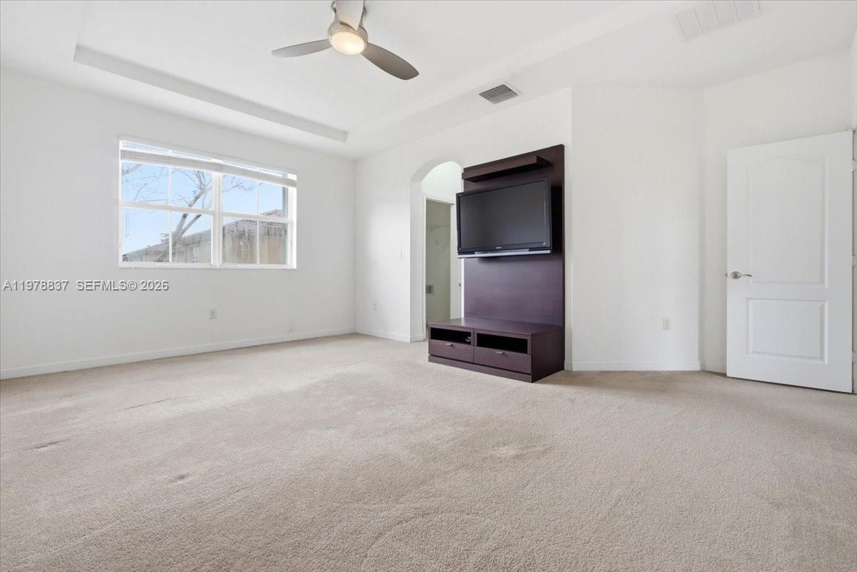 ISLANDS AT DORAL TOWNHOME - Residential