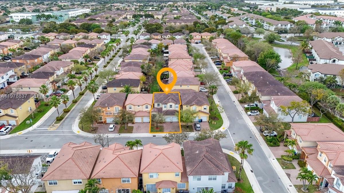 ISLANDS AT DORAL TOWNHOME - Residential