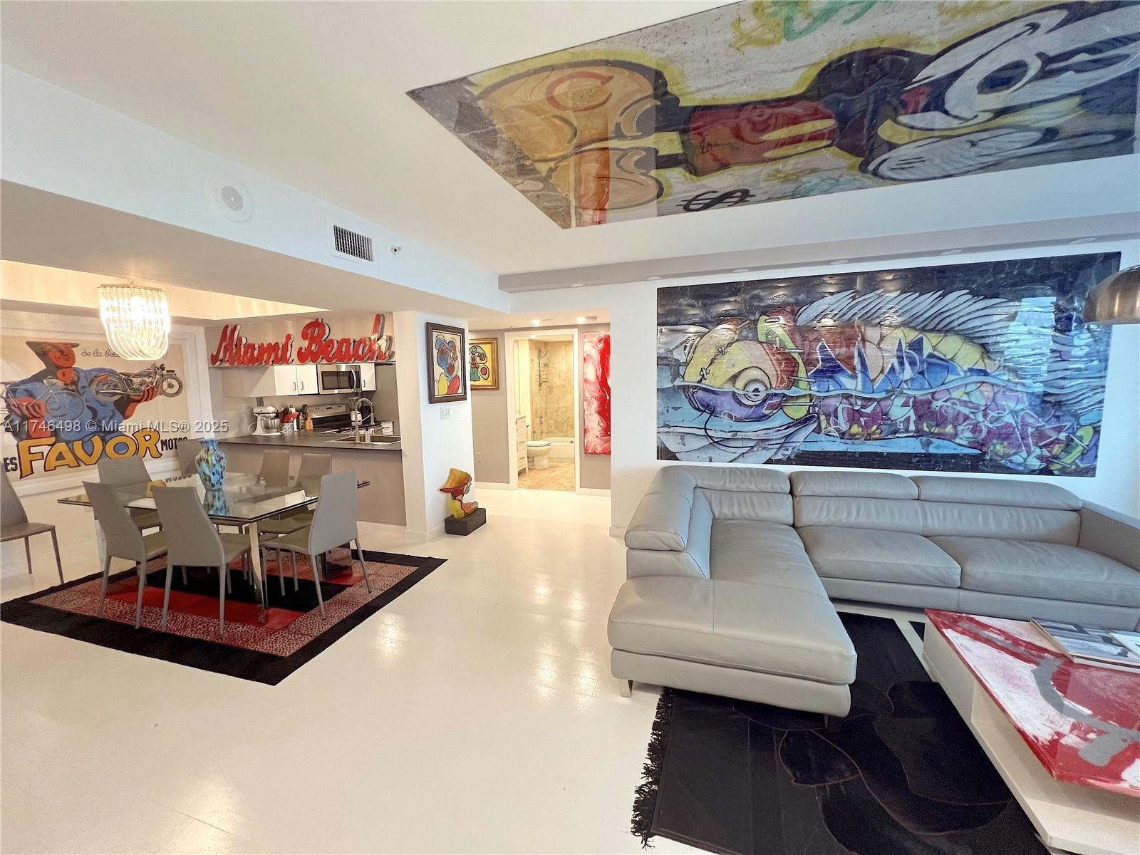 650 West Ave 2804
