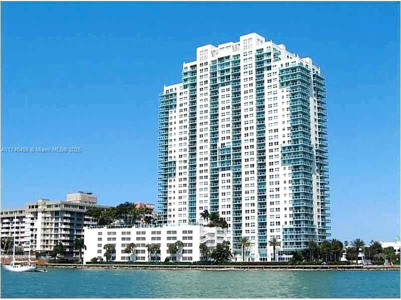 THE FLORIDIAN CONDO - Residential Lease