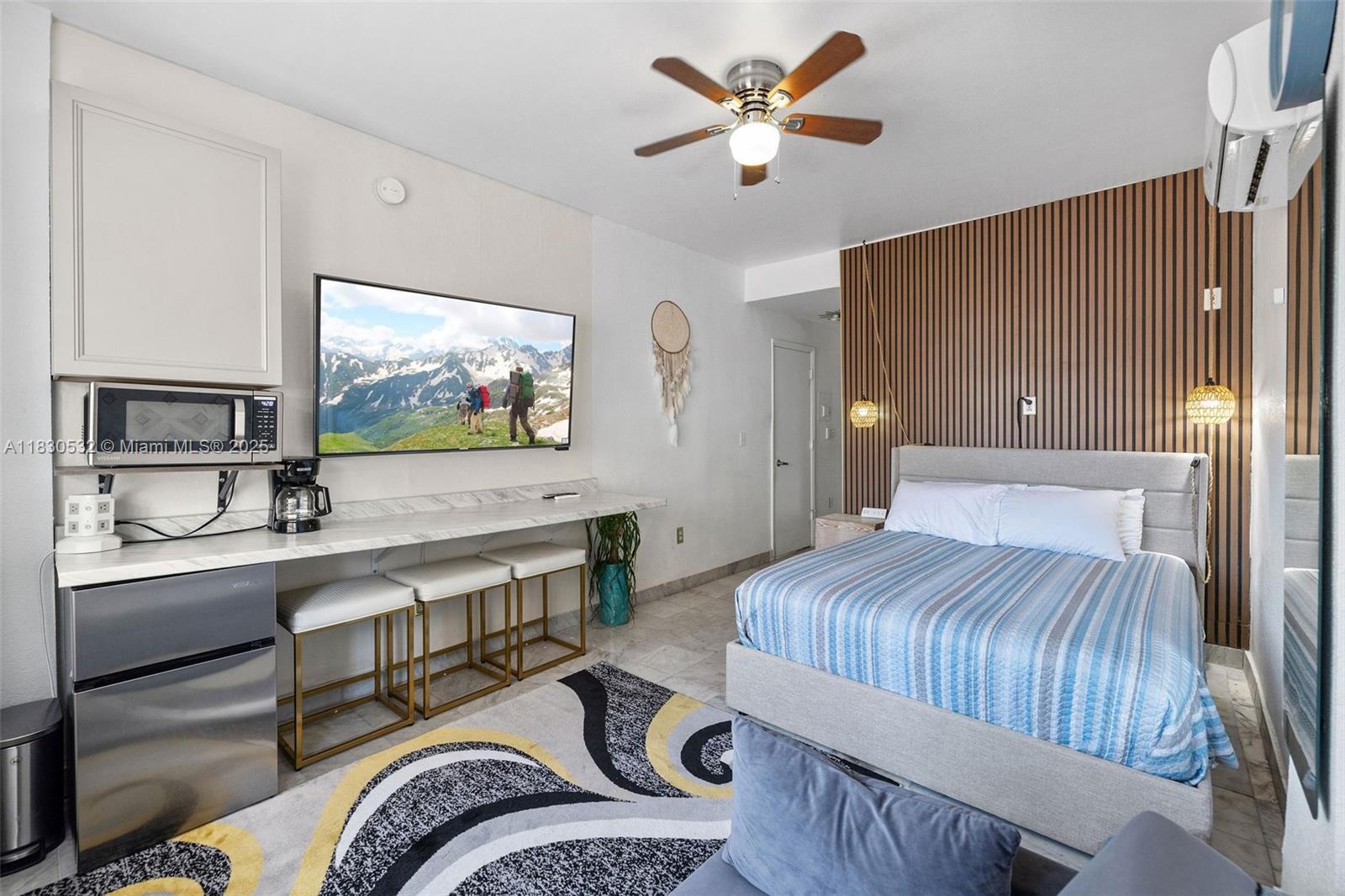 ROYAL SOUTH BEACH CONDO - Residential