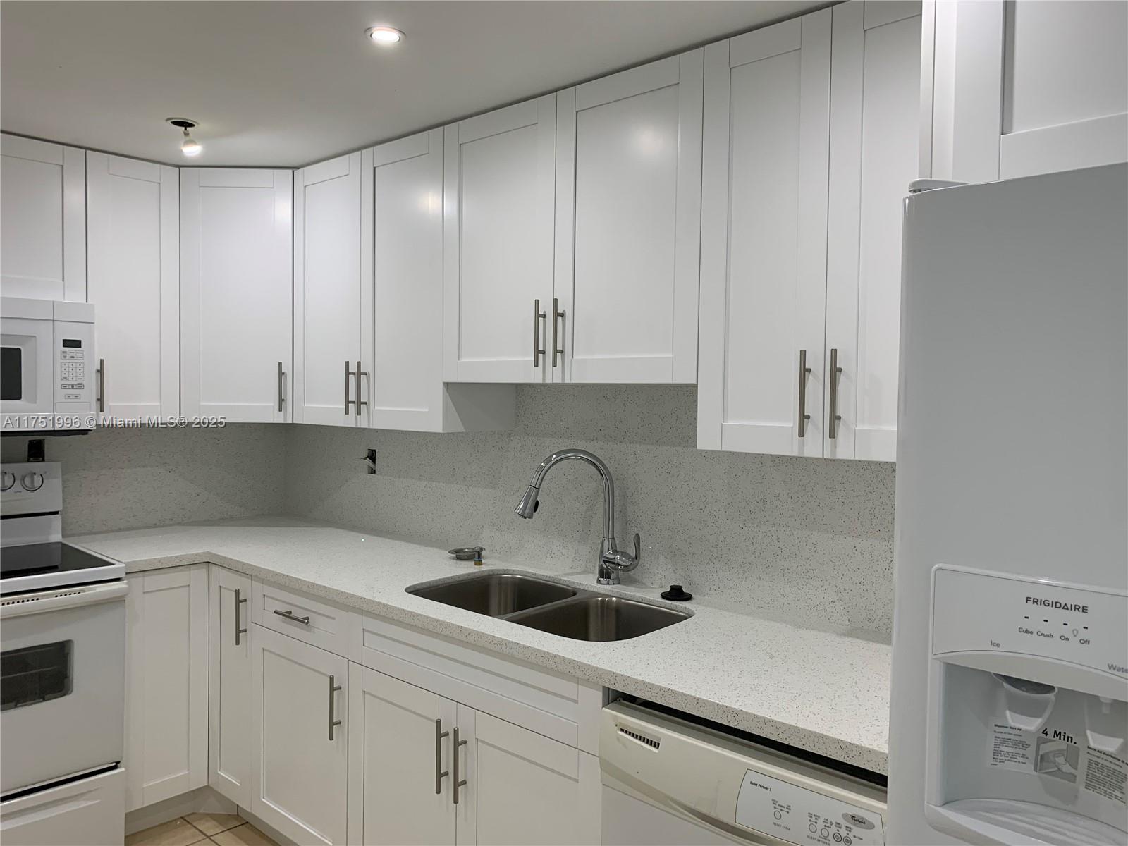 2333 Brickell Ave 615