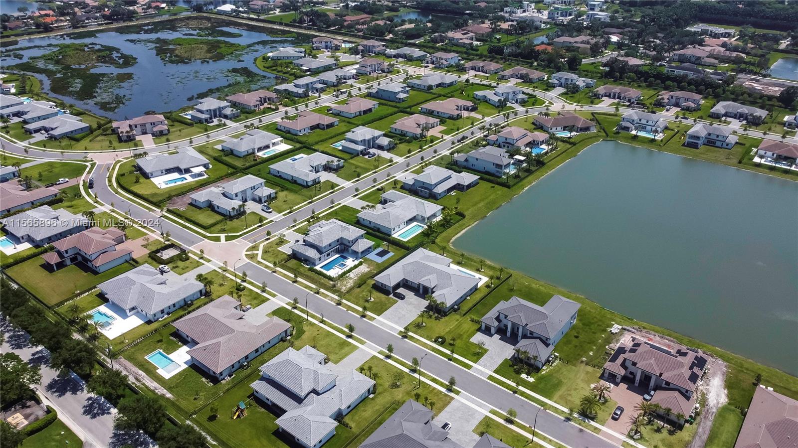 SIERRA ESTATES - Residential