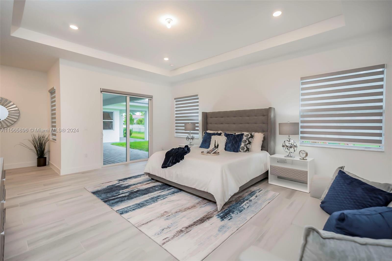 SIERRA ESTATES - Residential