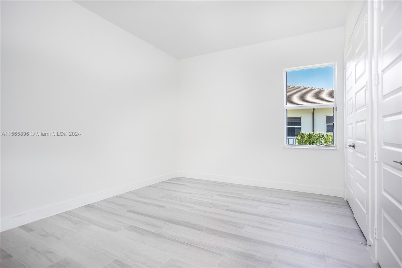 SIERRA ESTATES - Residential