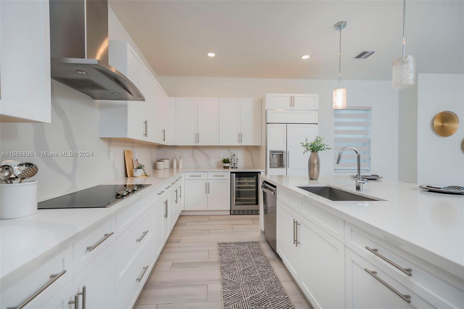 SIERRA ESTATES - Residential