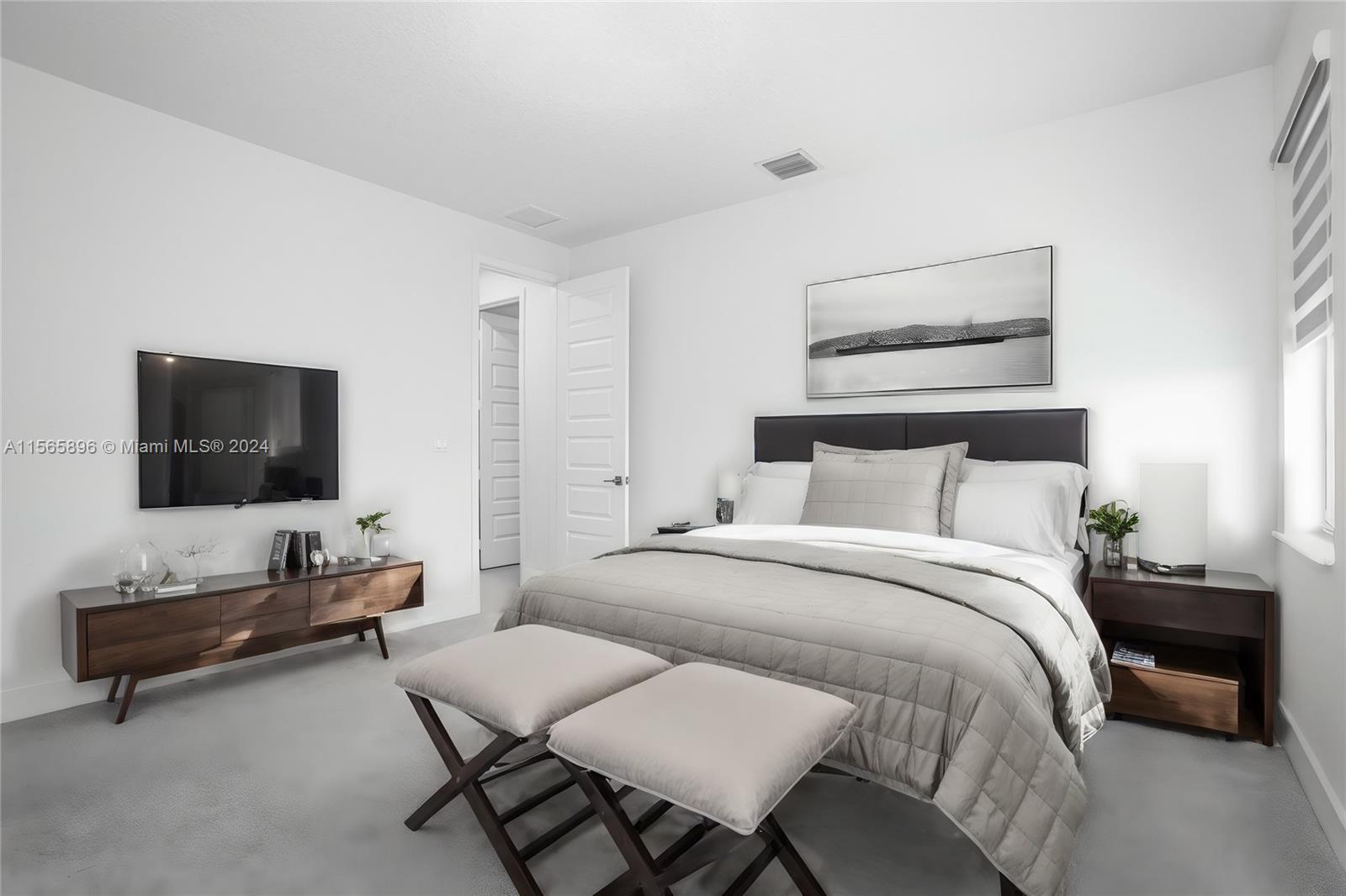 SIERRA ESTATES - Residential