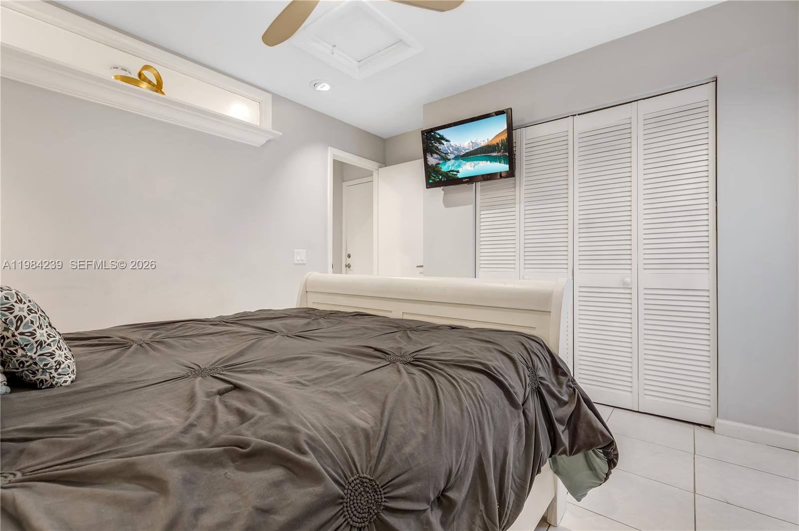 LAKES OF THE MEADOW SEC 3 - Residential