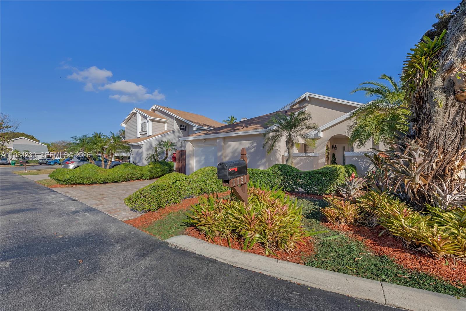 LAKES OF THE MEADOW SEC 3 - Residential