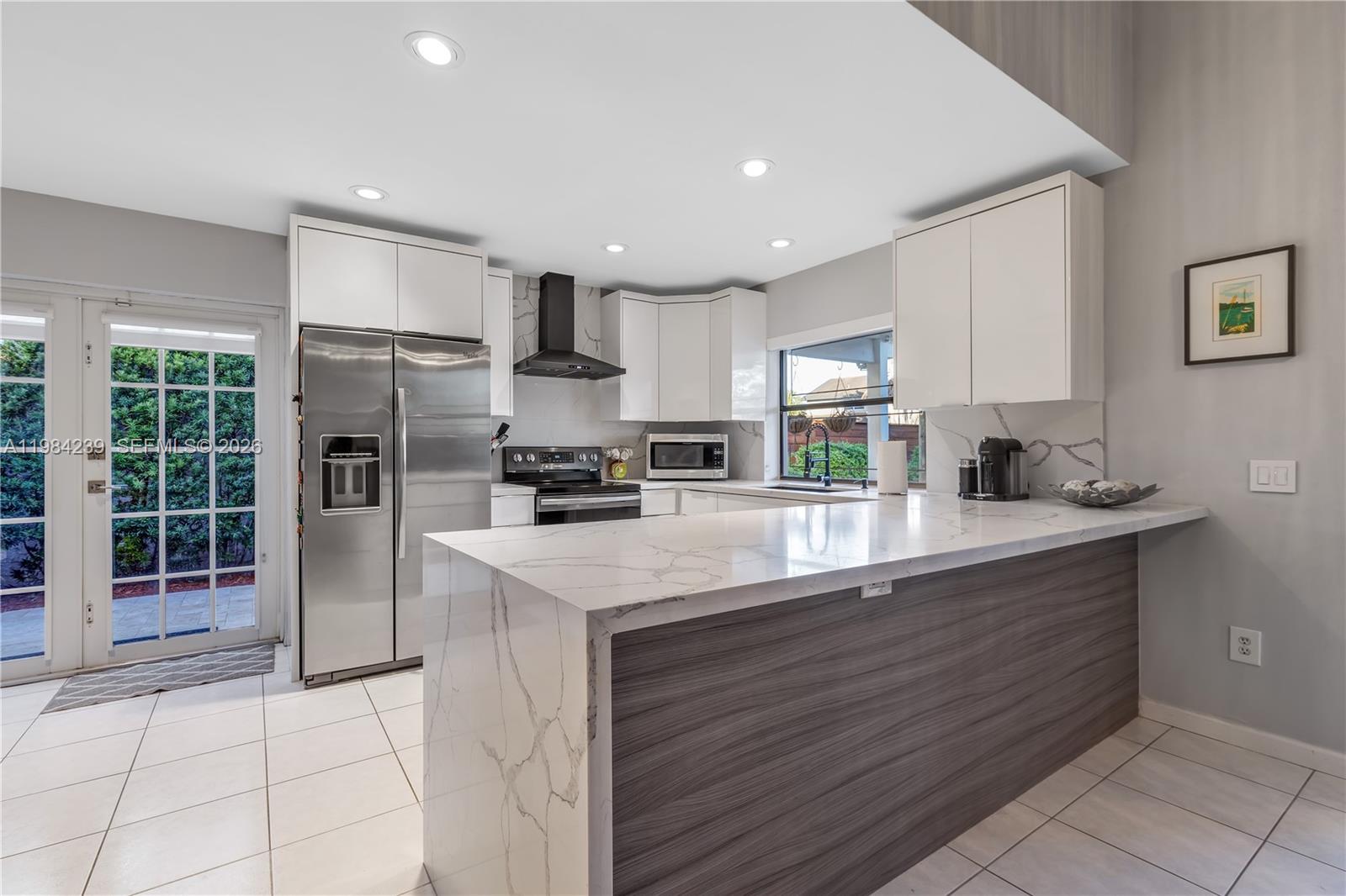 LAKES OF THE MEADOW SEC 3 - Residential