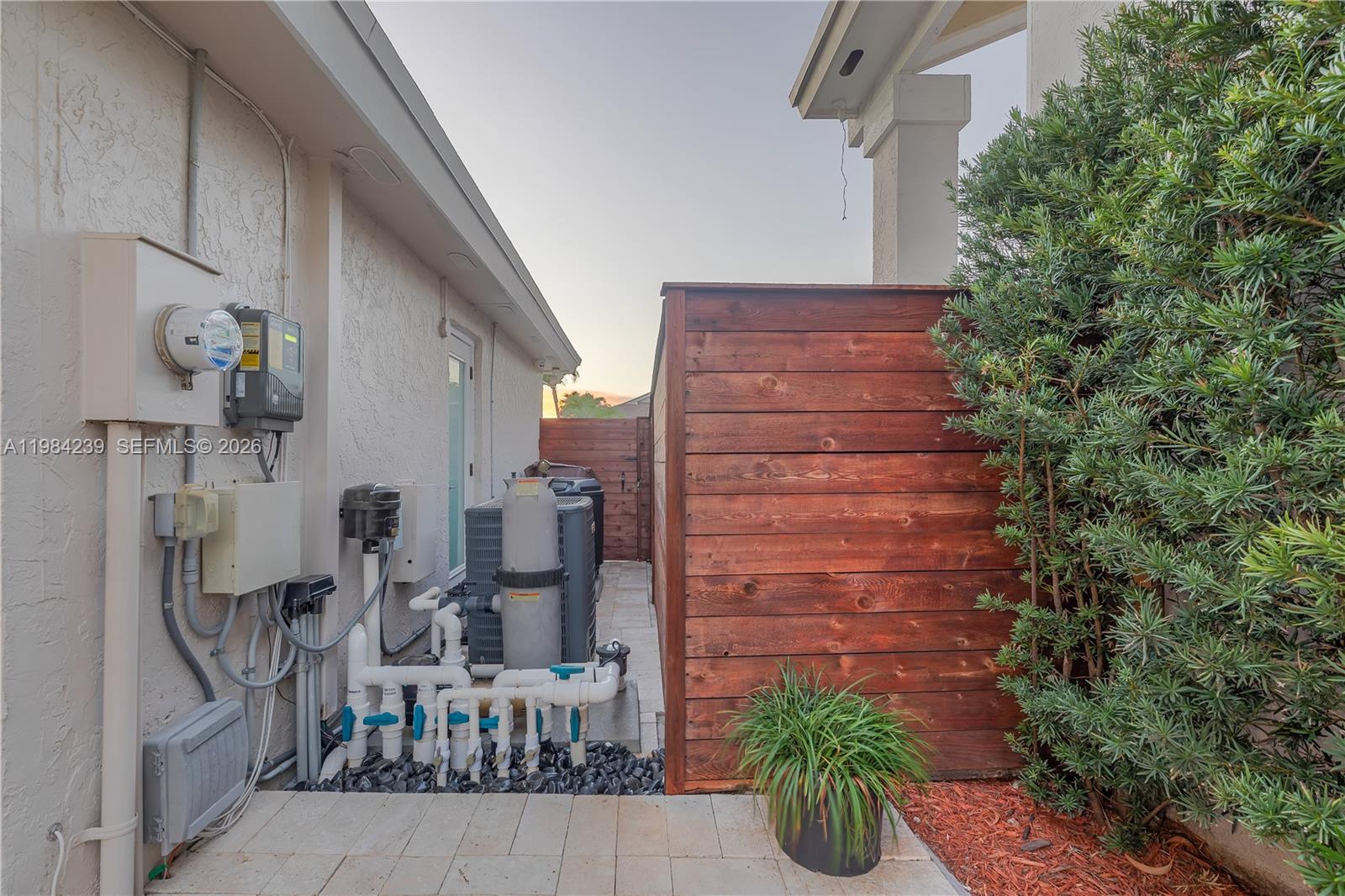 LAKES OF THE MEADOW SEC 3 - Residential