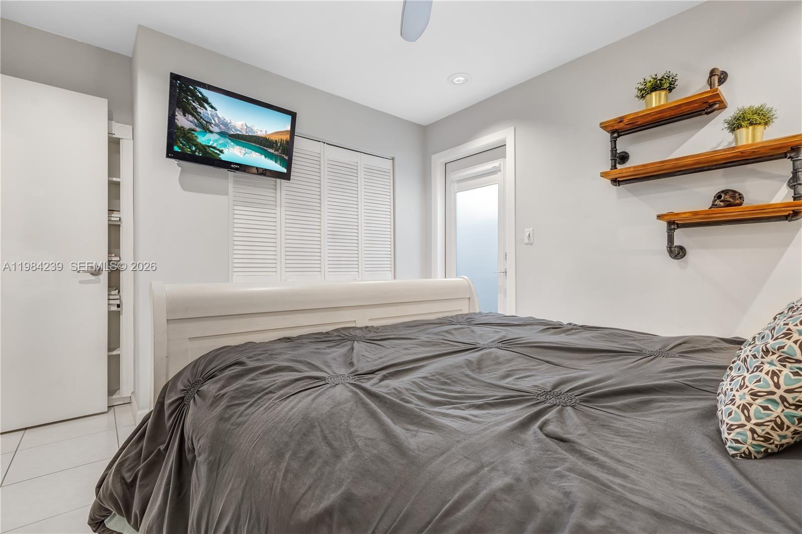 LAKES OF THE MEADOW SEC 3 - Residential