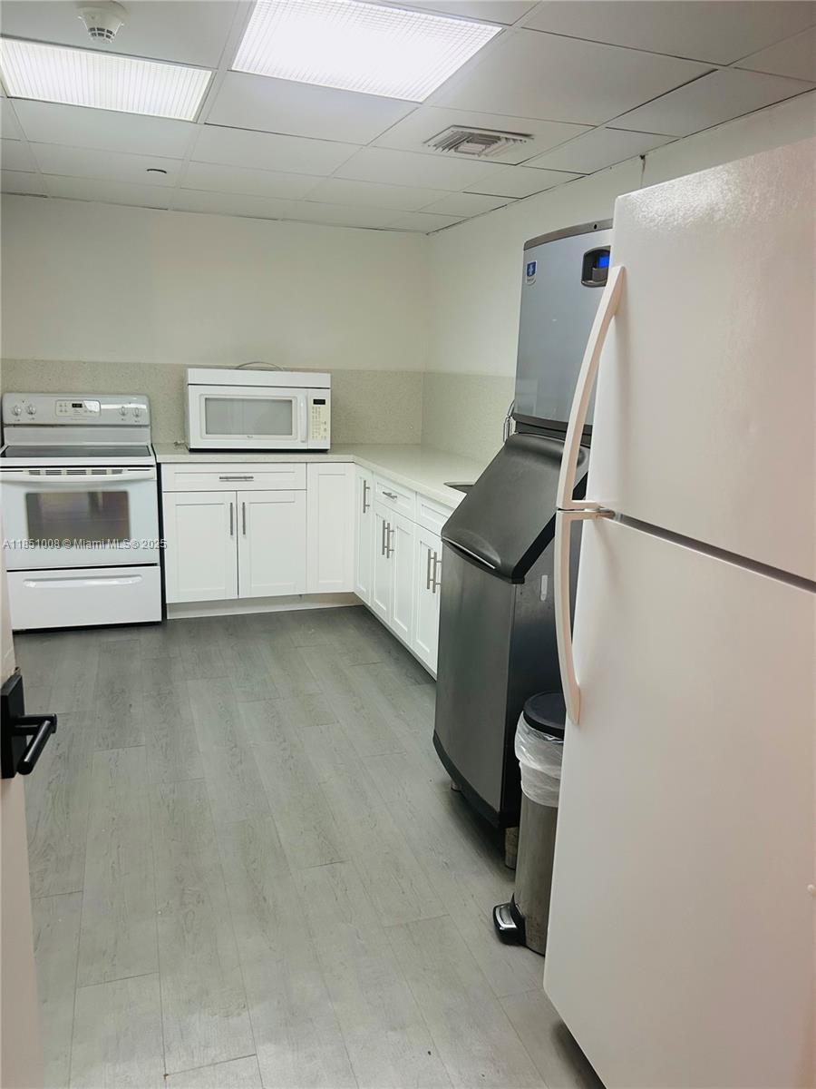 CORINTHIAN CONDO - Residential