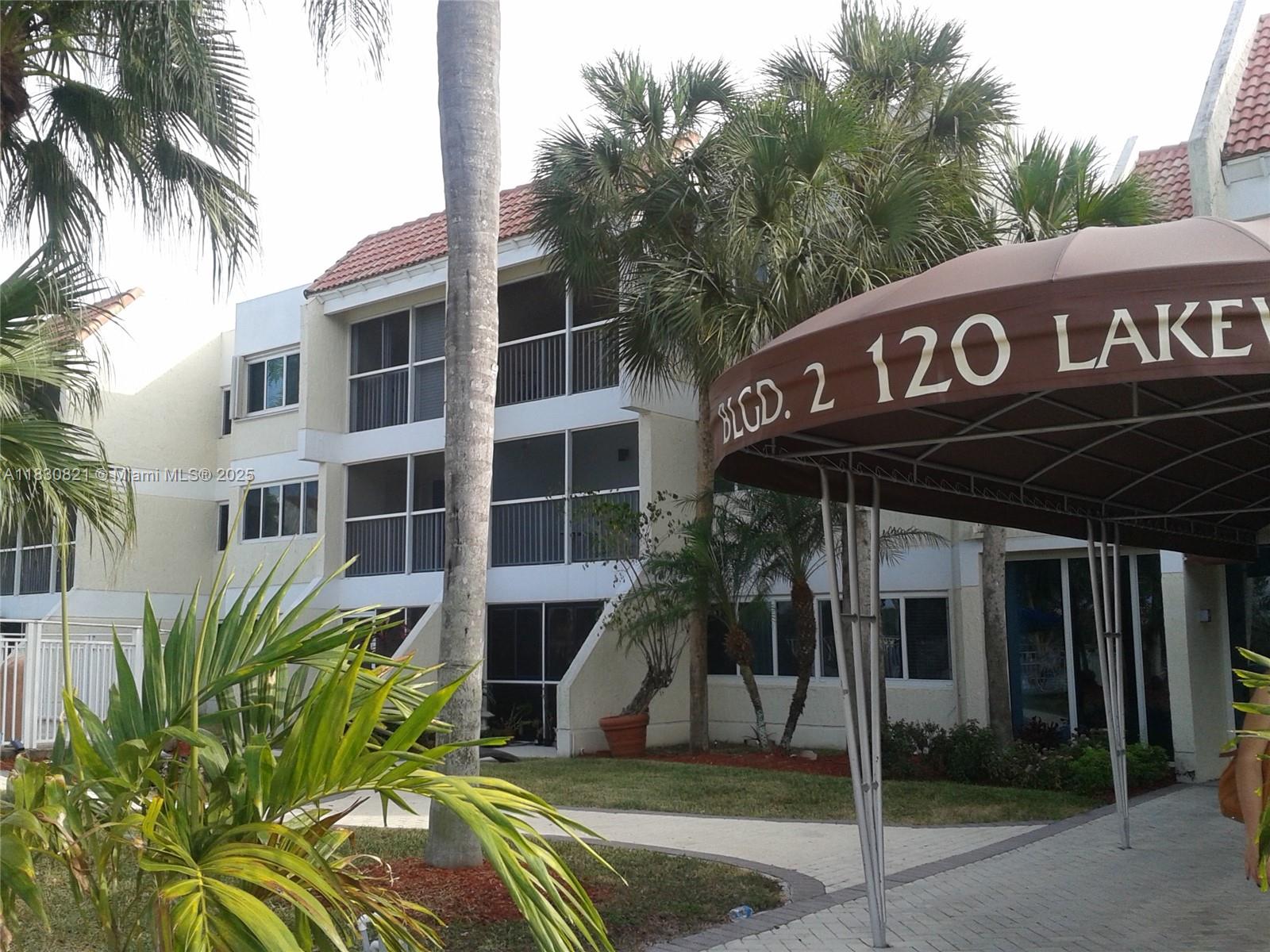 120 Lakeview Dr 219