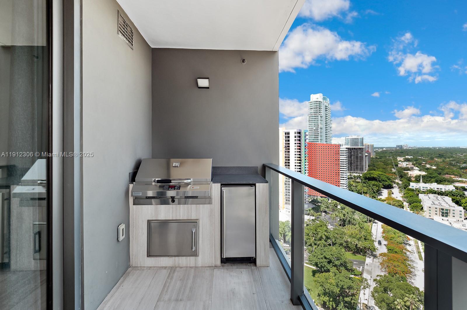 ECHO BRICKELL CONDO - Residential Lease