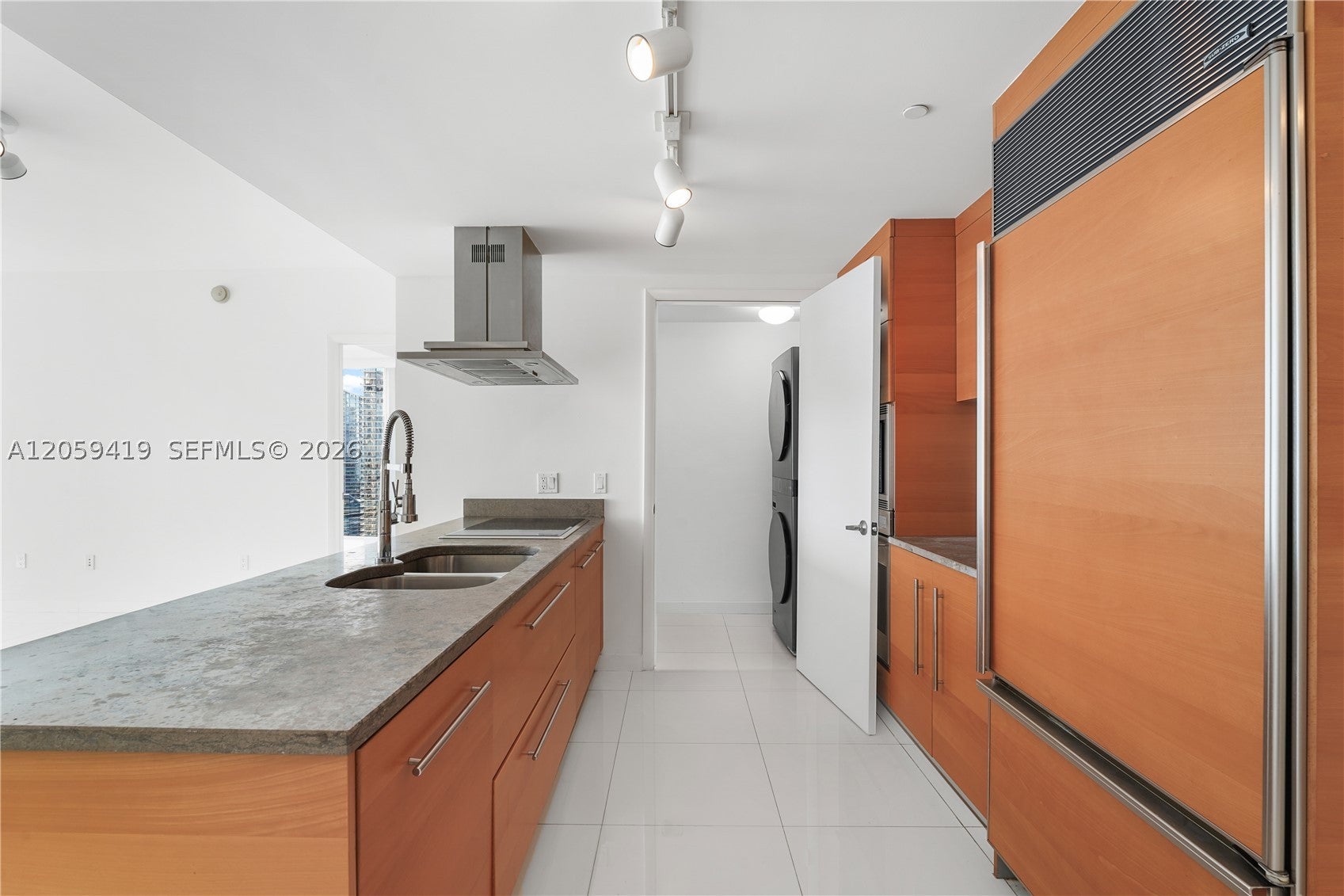 495 Brickell Ave 3311