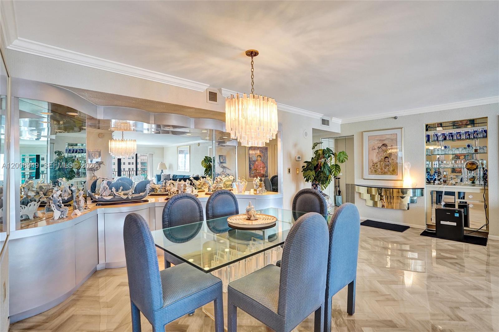 SUMMIT CONDO - Residential