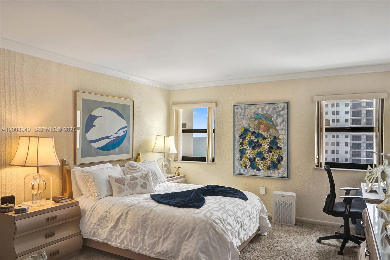 SUMMIT CONDO - Residential