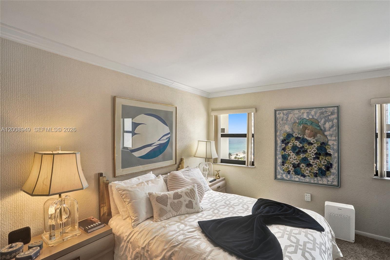 SUMMIT CONDO - Residential