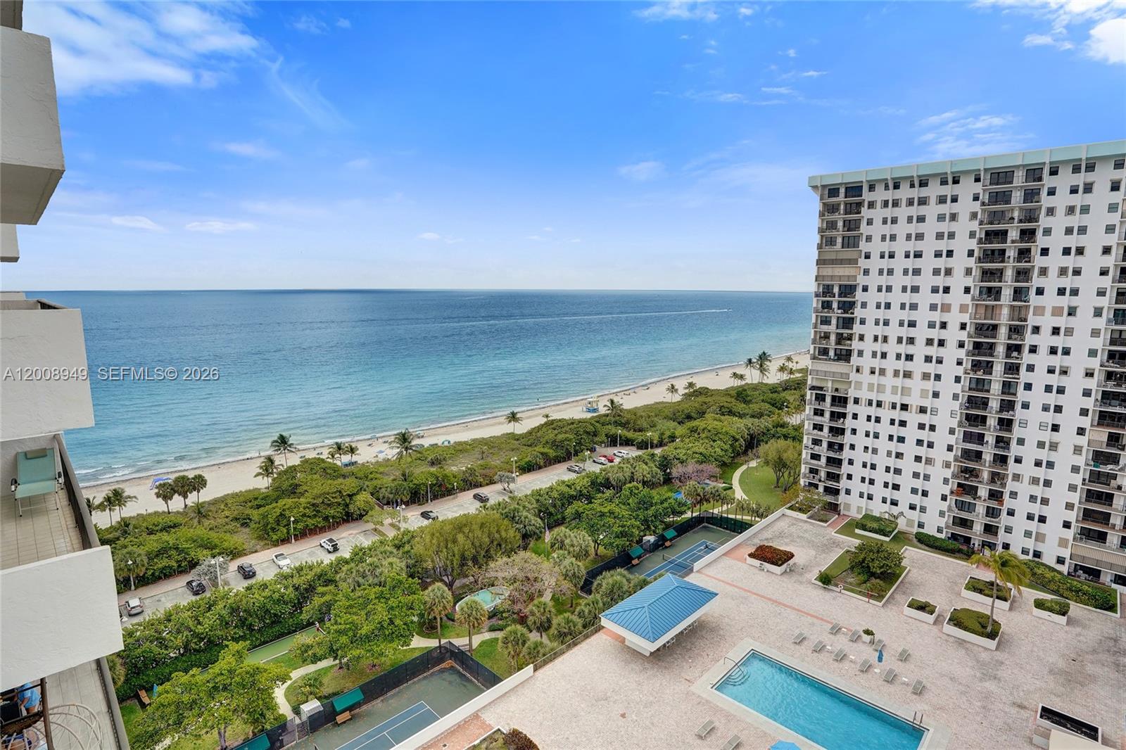 SUMMIT CONDO - Residential