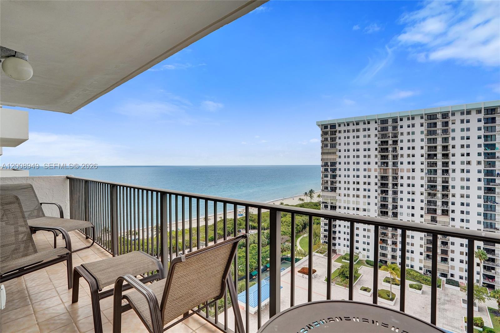 SUMMIT CONDO - Residential