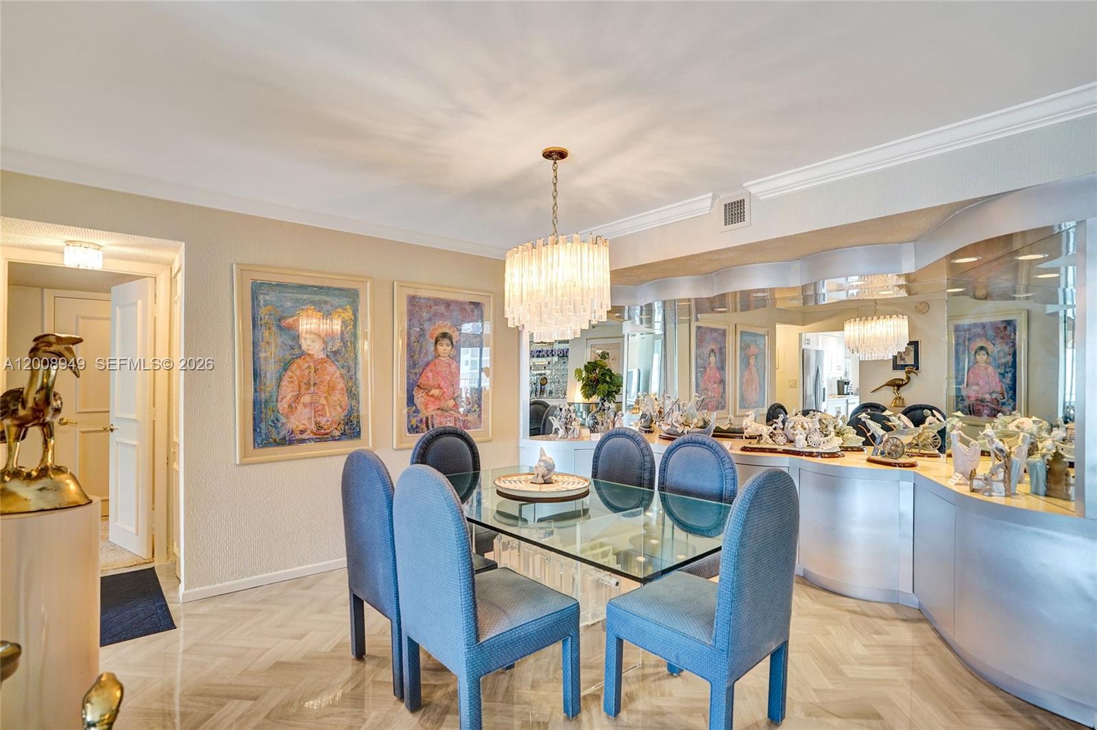 SUMMIT CONDO - Residential