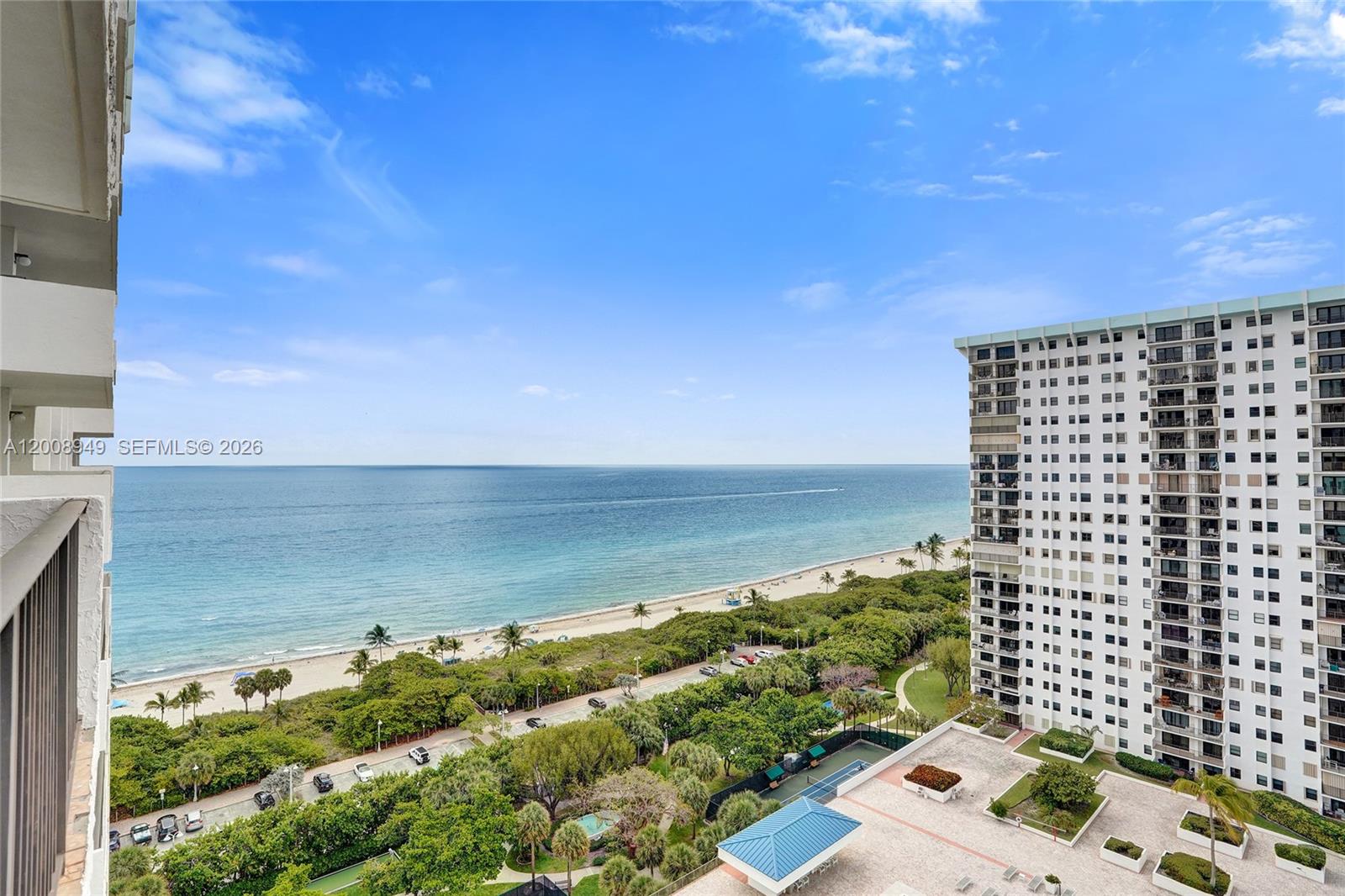 SUMMIT CONDO - Residential