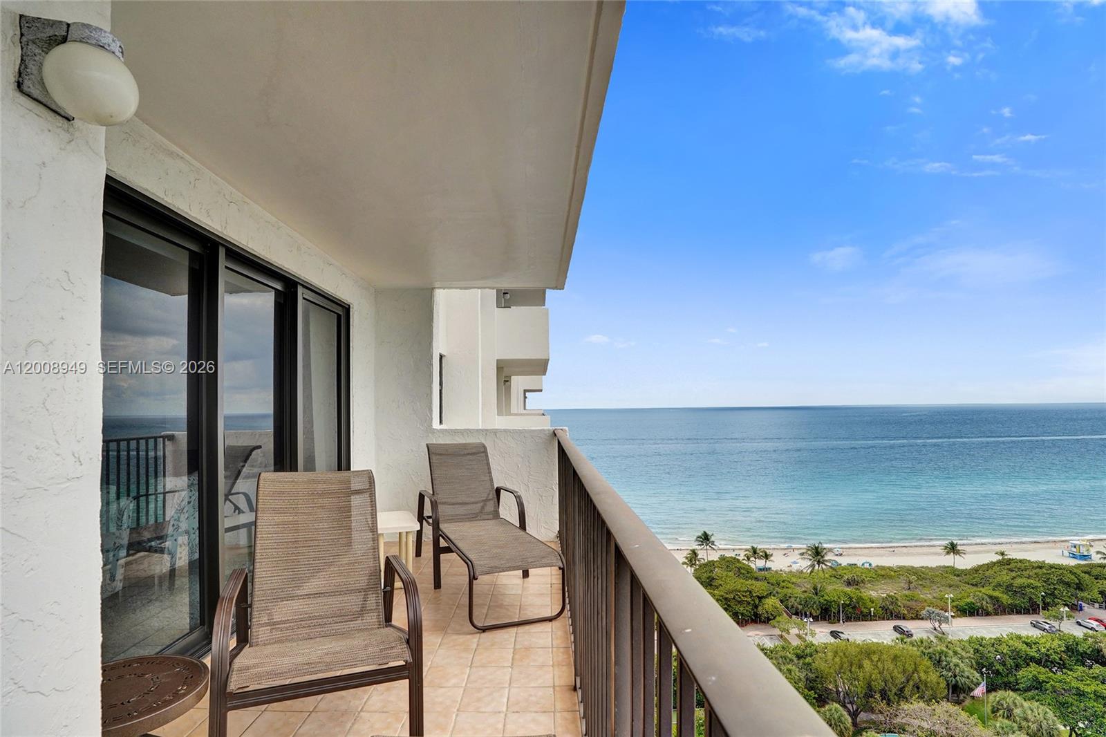 SUMMIT CONDO - Residential