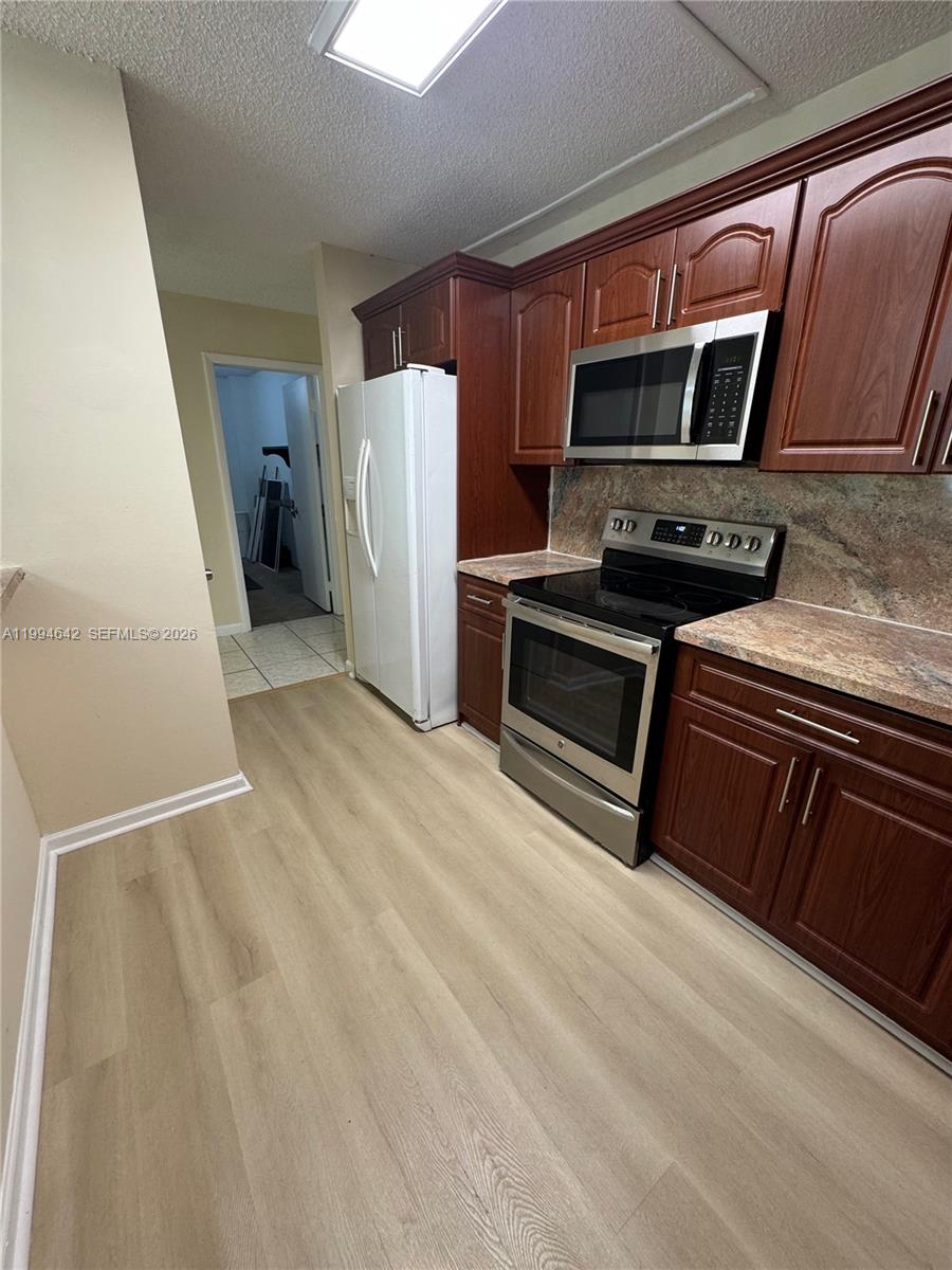 NARANJA LAKES CONDO NO 5 - Residential Lease