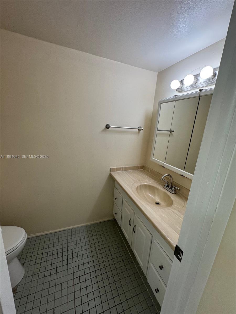NARANJA LAKES CONDO NO 5 - Residential Lease